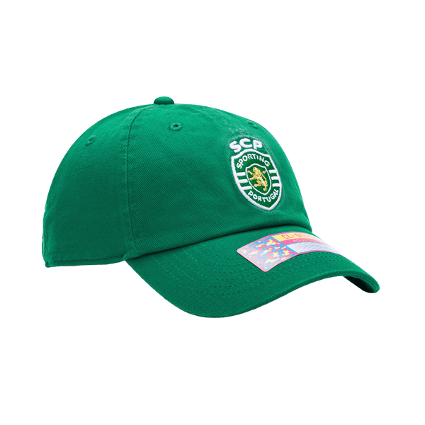Side view of the Sporting Clube de Portugal Bambo Classic hat with low unstructured crown, curved peak brim, and buckle closure, in green.
